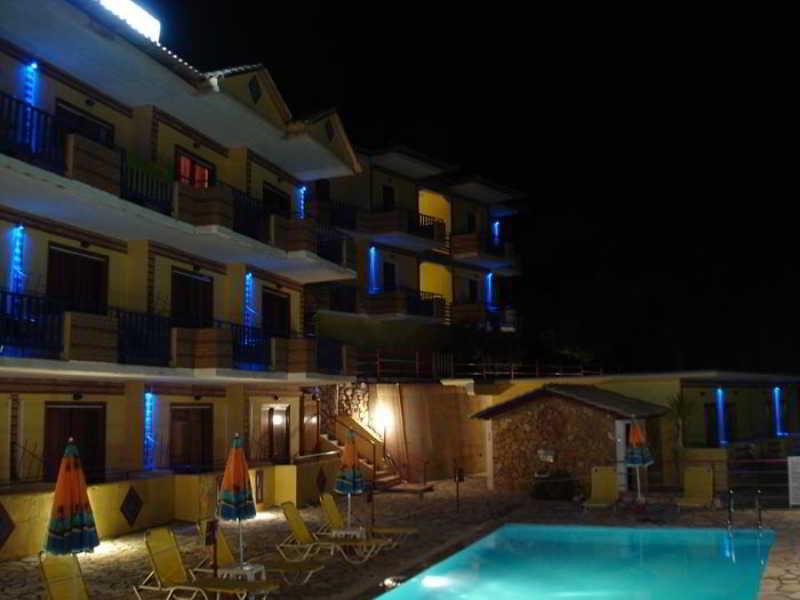 Politia Hotel Áyios Nikítas Exterior foto